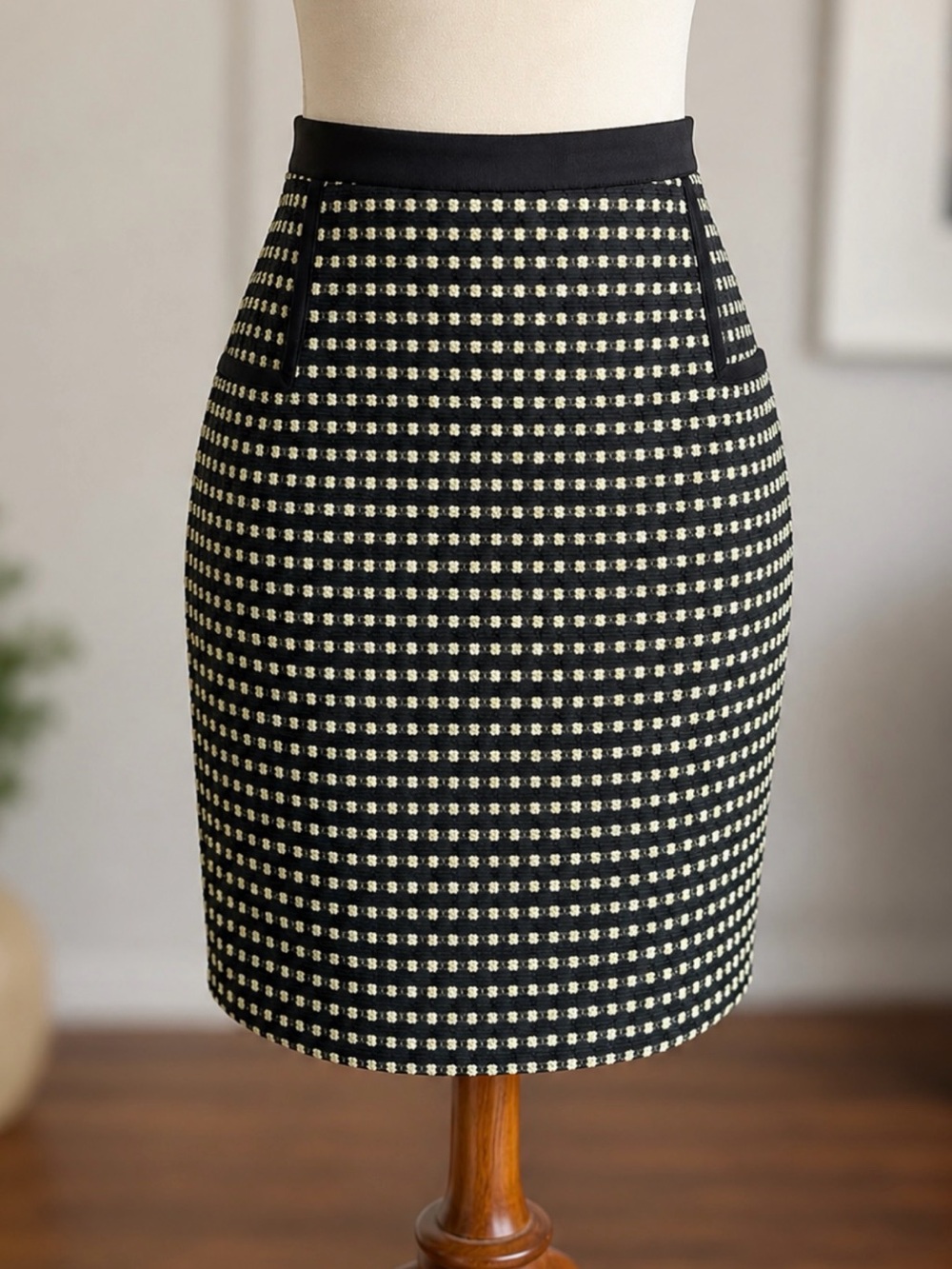 Miss Wu Textured Tweed Pencil Skirt | Black & Pale Yellow | Size 6